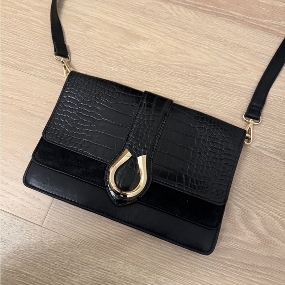 Zara Crossbody Bag - Picture 3 of 8